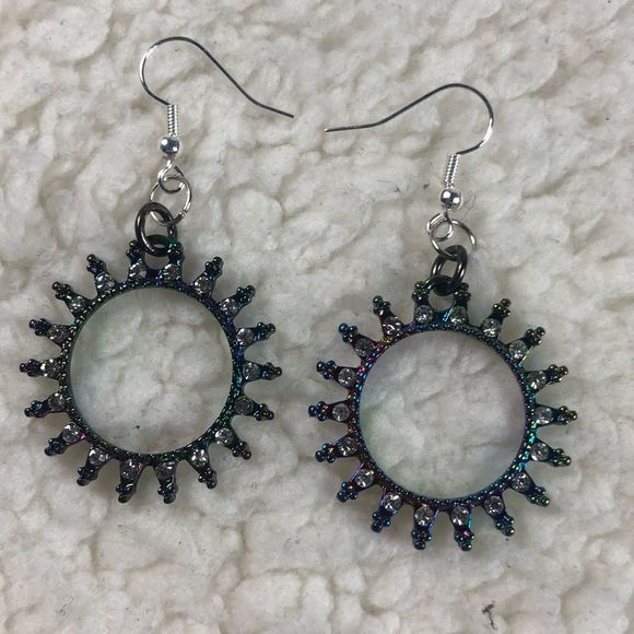 Circle rainbow stone earrings, kinda like a sun design - Picture 6 of 7